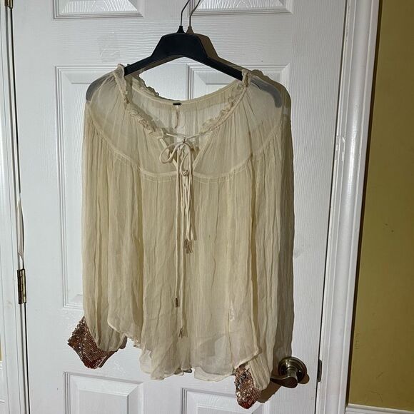 Free People sheer beige long sleeves blouse with gold sequins cuffs size Medium - Picture 4 of 15